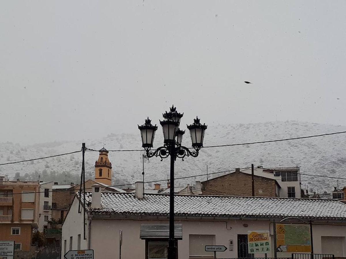 Fotos de nieve en la provincia de Alicante y de Valencia