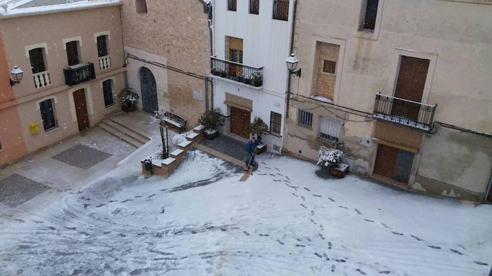 Fotos de nieve en la provincia de Alicante y de Valencia