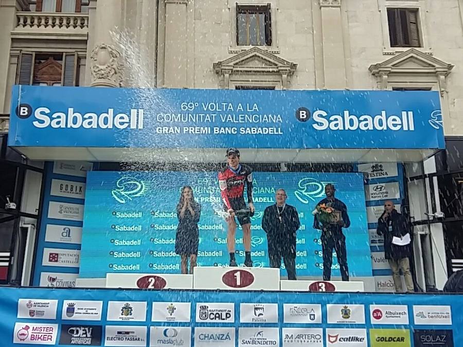 Fotos del final de la Volta ciclista a la Comunitat Valenciana