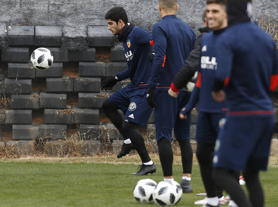 Así se han entrenado los jugadores del conjunto blanquinegro en Paterna.