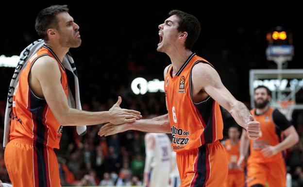 San Emeterio y Abalde, en un partido.