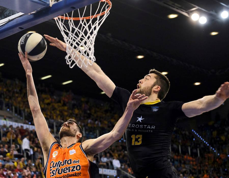 Estas son las imágenes que deja el partido de cuartos de final de Copa del Rey en el Gran Canaria Arena