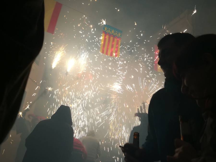 El barrio de Valencia celebra los días previos a la festividad de su patrona. Hoy ha tenido lugar el correfoc por las calles del casco antiguo. El programa de actos para este fin de semana es el siguiente: sábado: guitarrà y cant d'estil; domingo: alborada a la medianoche, volteo de campanas y disparo pirotécnico por la mañana y ofrenda a las 18 horas; lunes: misa de descubrir a las 06:30 horas, traslado de la imagen a mediodía, mascletà en la plaza Badajoz a las 14 horas, procesión a las 20 horas y disparo de fuegos artificiales a las 22 horas.