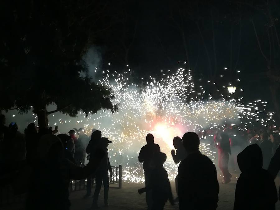 El barrio de Valencia celebra los días previos a la festividad de su patrona. Hoy ha tenido lugar el correfoc por las calles del casco antiguo. El programa de actos para este fin de semana es el siguiente: sábado: guitarrà y cant d'estil; domingo: alborada a la medianoche, volteo de campanas y disparo pirotécnico por la mañana y ofrenda a las 18 horas; lunes: misa de descubrir a las 06:30 horas, traslado de la imagen a mediodía, mascletà en la plaza Badajoz a las 14 horas, procesión a las 20 horas y disparo de fuegos artificiales a las 22 horas.