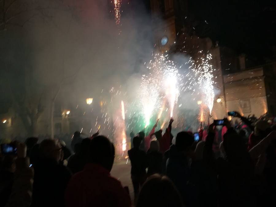 El barrio de Valencia celebra los días previos a la festividad de su patrona. Hoy ha tenido lugar el correfoc por las calles del casco antiguo. El programa de actos para este fin de semana es el siguiente: sábado: guitarrà y cant d'estil; domingo: alborada a la medianoche, volteo de campanas y disparo pirotécnico por la mañana y ofrenda a las 18 horas; lunes: misa de descubrir a las 06:30 horas, traslado de la imagen a mediodía, mascletà en la plaza Badajoz a las 14 horas, procesión a las 20 horas y disparo de fuegos artificiales a las 22 horas.