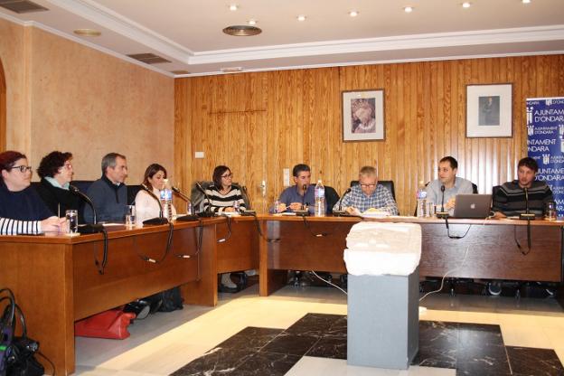 El equipo de gobierno de Ondara en el pleno celebrado a finales de noviembre. 