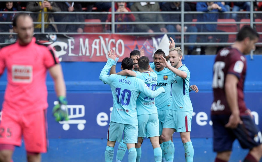 Tras dos empates consecutivos, el líder se reencontró con la victoria en Ipurua gracias a los tantos de Luis Suárez y Jordi Alba. 