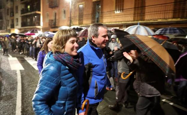 Recibimiento a Ignacio Otaño, en el centro.