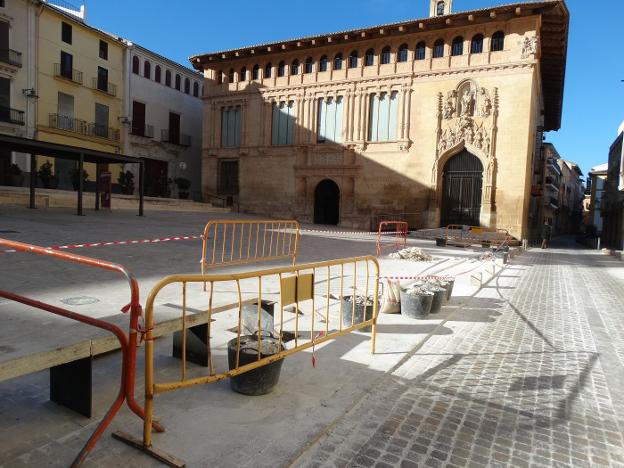 Proceso de remodelación de la Plaza Calixto III. 
