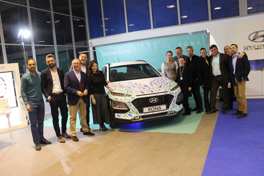 El ‘Kona Tour’ llegó a Hyundai Autiber para convertir la sede del concesionario en el parque Albán de Burjassot en un espacio dedicado a la moda, la danza y el diseño.