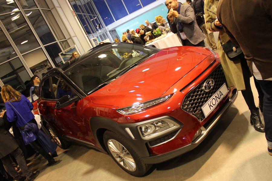 El ‘Kona Tour’ llegó a Hyundai Autiber para convertir la sede del concesionario en el parque Albán de Burjassot en un espacio dedicado a la moda, la danza y el diseño.