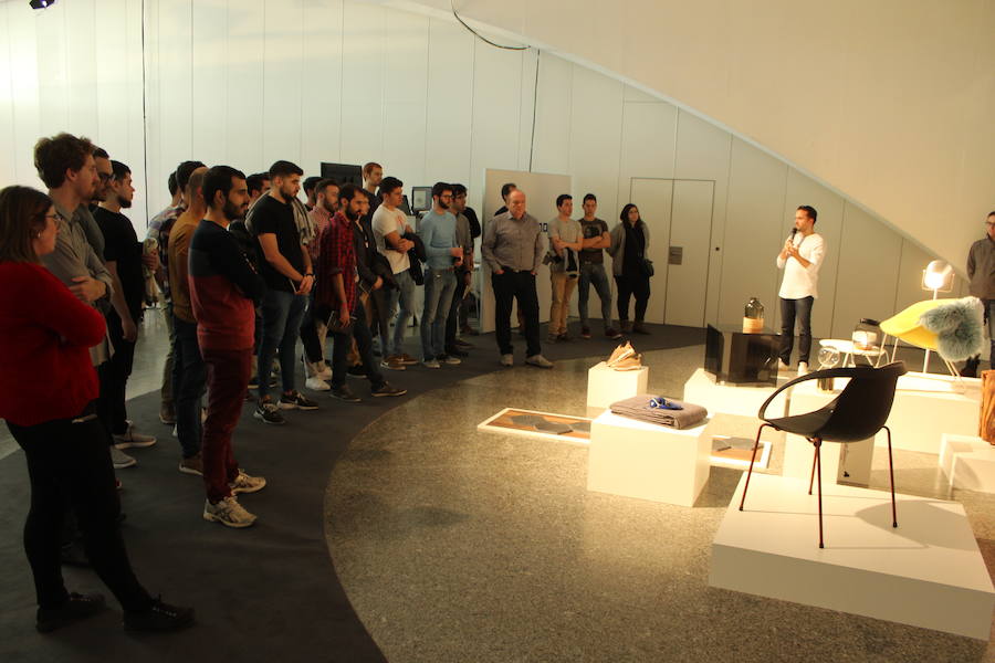 Los alumnos del máster en 'car design' de Valencia conocieron las claves del futuro de Hyundai durante la presentación del i30