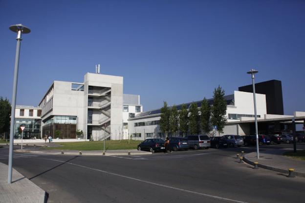 Imagen de archivo del Hospital de Dénia, con la zona de Urgencias en la parte derecha. 