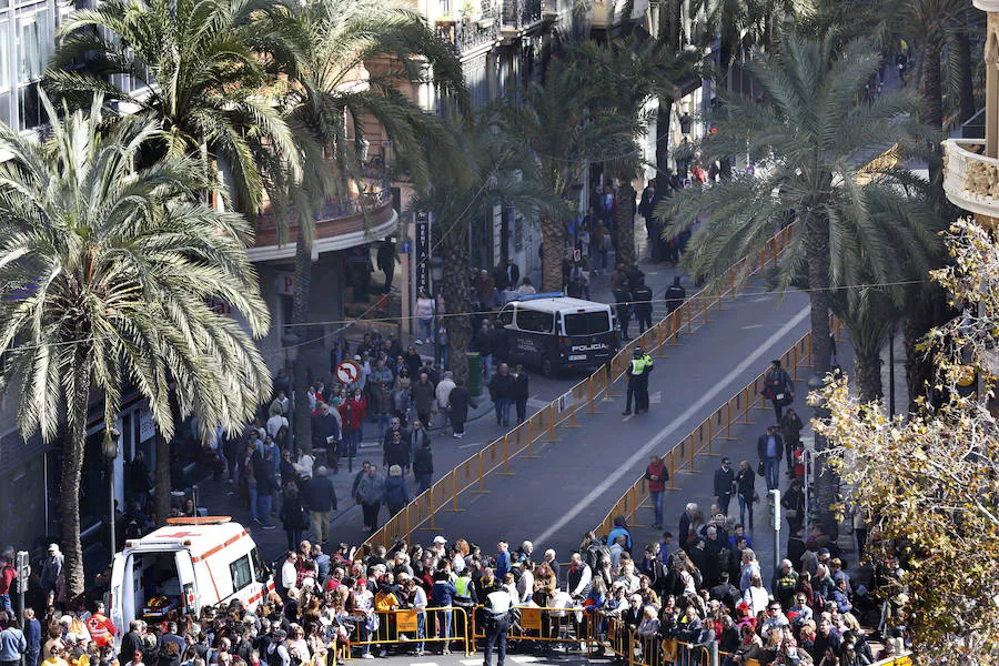 Fotos: Fotos de la mascletà del día de la Crida de las Fallas 2018