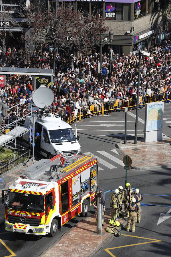 Fotos: Fotos de la mascletà del día de la Crida de las Fallas 2018