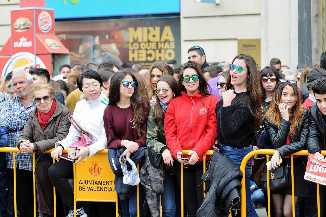 Fotos: Búscate en la mascletà de hoy, sábado 3 de marzo, disparada por Vulcano