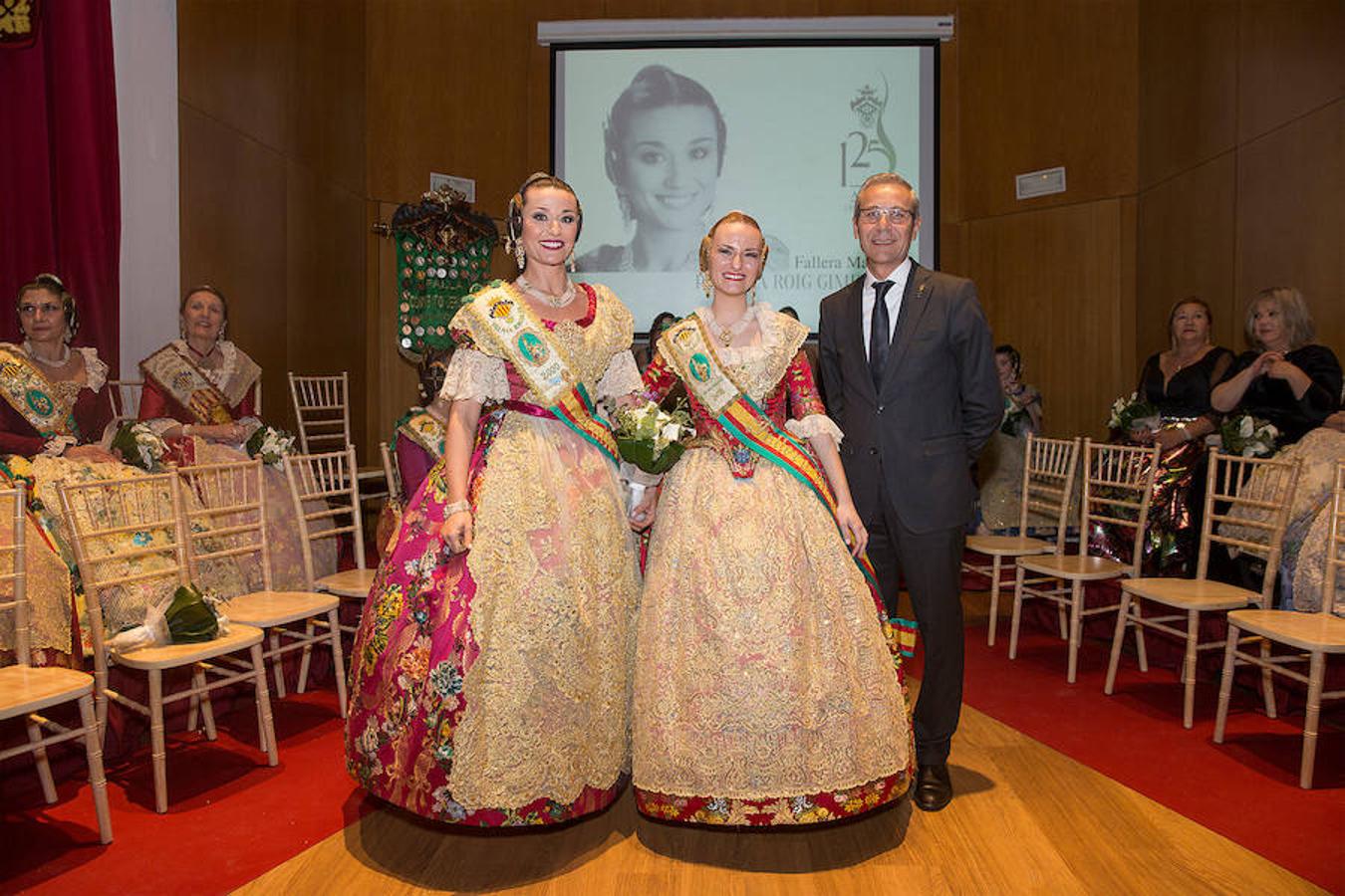 Convento Jerusalén-Matemático Marzal ha celebrado su 125 aniversario con una gala a través de la cual se ha hecho un repaso de la historia de la comisión. Al acto han acudido artistas falleros, falleras mayores e infantiles, así como miembros de la veterana comisión fallera.