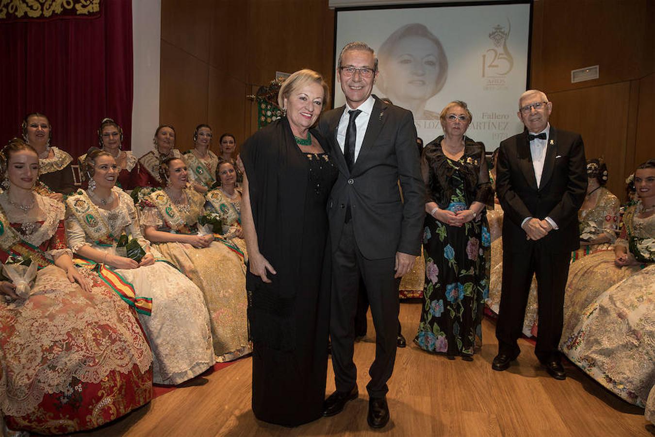 Convento Jerusalén-Matemático Marzal ha celebrado su 125 aniversario con una gala a través de la cual se ha hecho un repaso de la historia de la comisión. Al acto han acudido artistas falleros, falleras mayores e infantiles, así como miembros de la veterana comisión fallera.