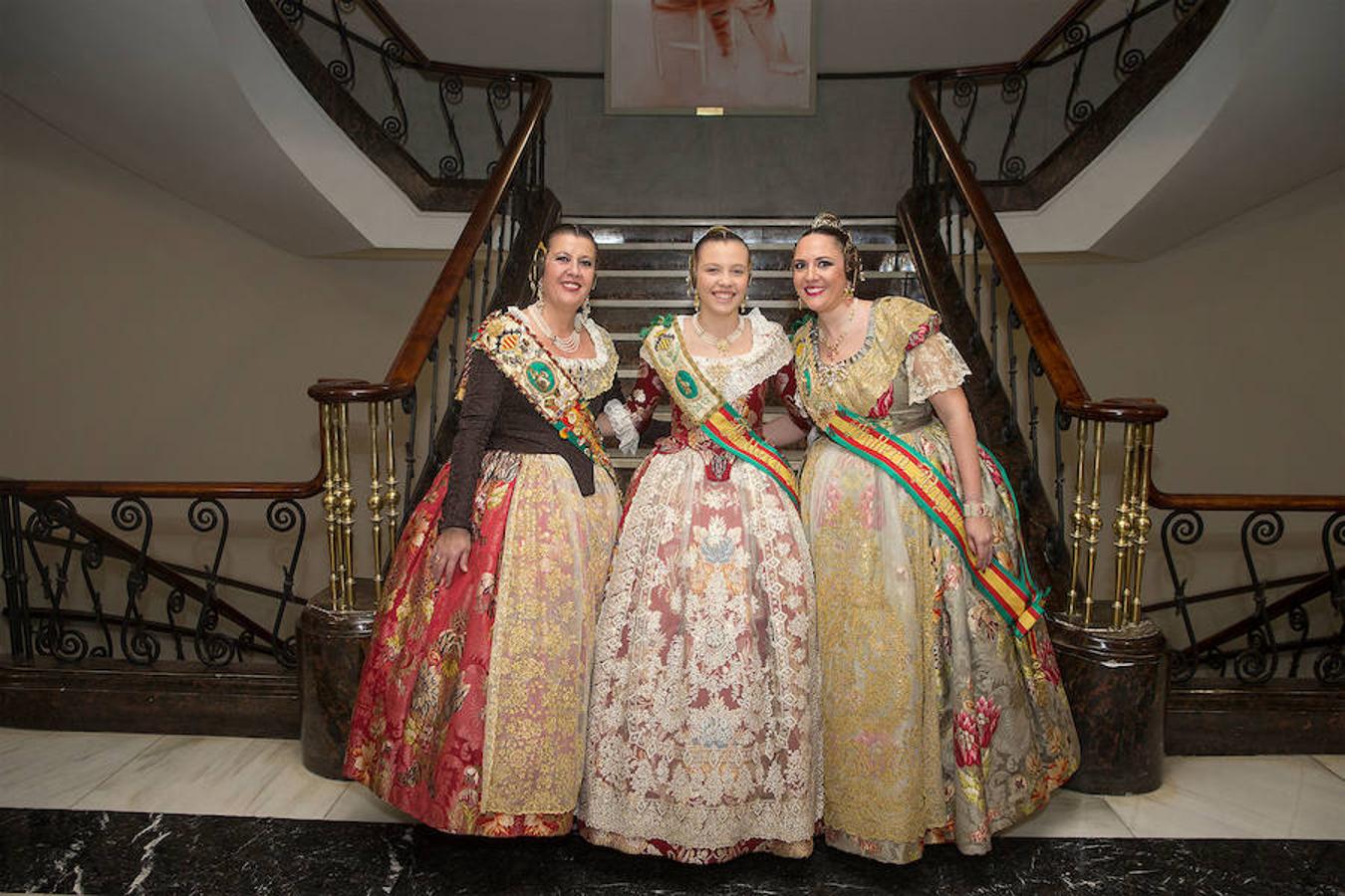 Convento Jerusalén-Matemático Marzal ha celebrado su 125 aniversario con una gala a través de la cual se ha hecho un repaso de la historia de la comisión. Al acto han acudido artistas falleros, falleras mayores e infantiles, así como miembros de la veterana comisión fallera.