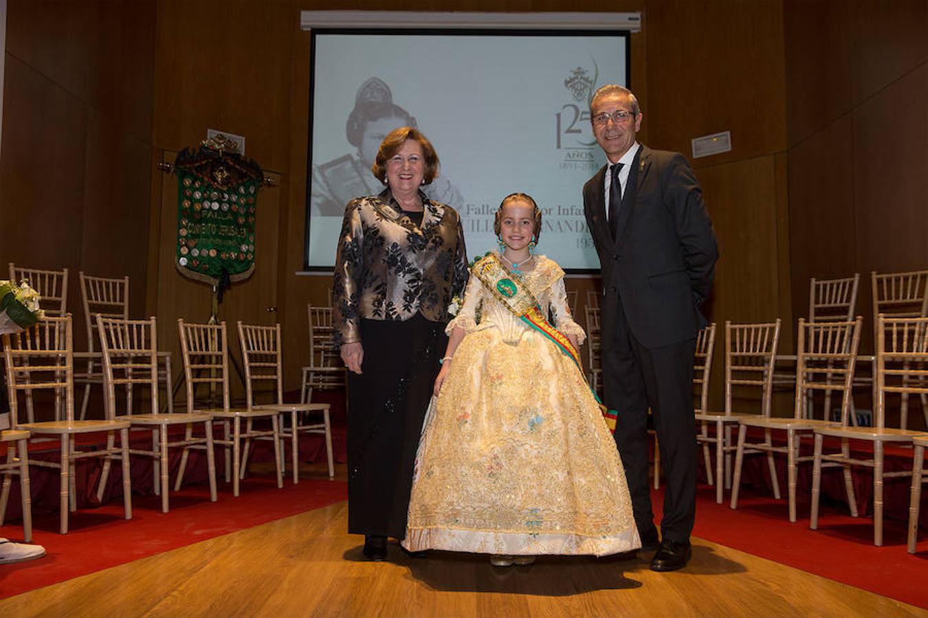 Convento Jerusalén-Matemático Marzal ha celebrado su 125 aniversario con una gala a través de la cual se ha hecho un repaso de la historia de la comisión. Al acto han acudido artistas falleros, falleras mayores e infantiles, así como miembros de la veterana comisión fallera.