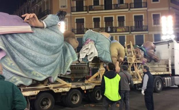 Los artistas de Especial ralentizan la plantà por el anuncio de agua y viento