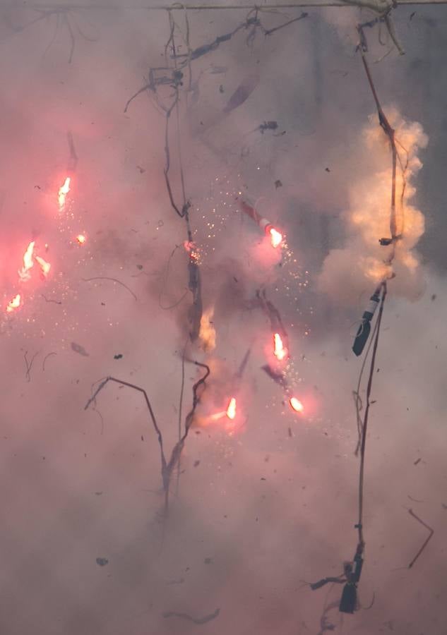 Fotos: Así ha sido la mascletà del 9 de marzo: las mejores imágenes del disparo de la Alpujarreña