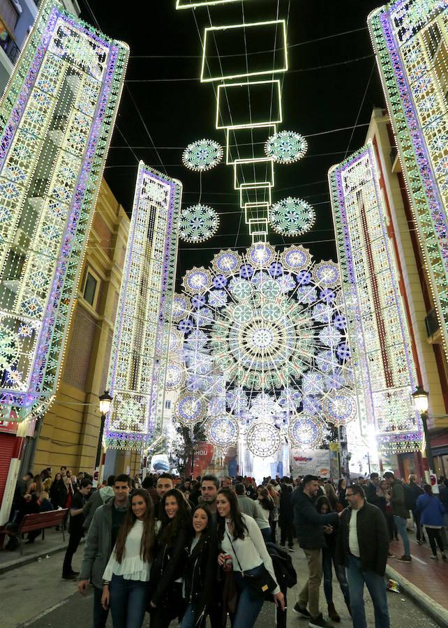 Encendido de luces en la falla Cuba - Literato Azorin.