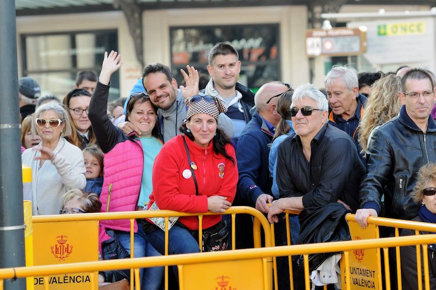 Fotos: Búscate en la mascletà del 11 de marzo