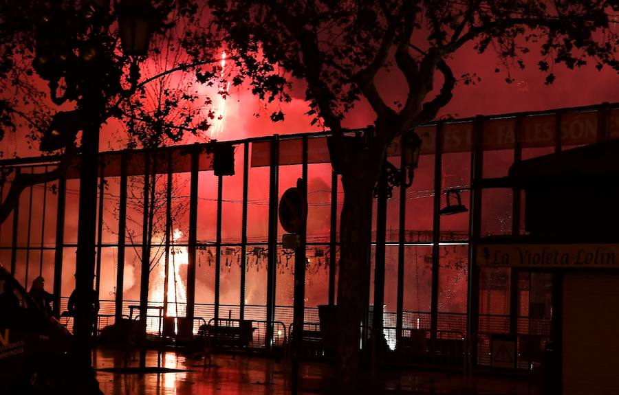 Fotos: Fotos de la mascletà nocturna del 10 de marzo