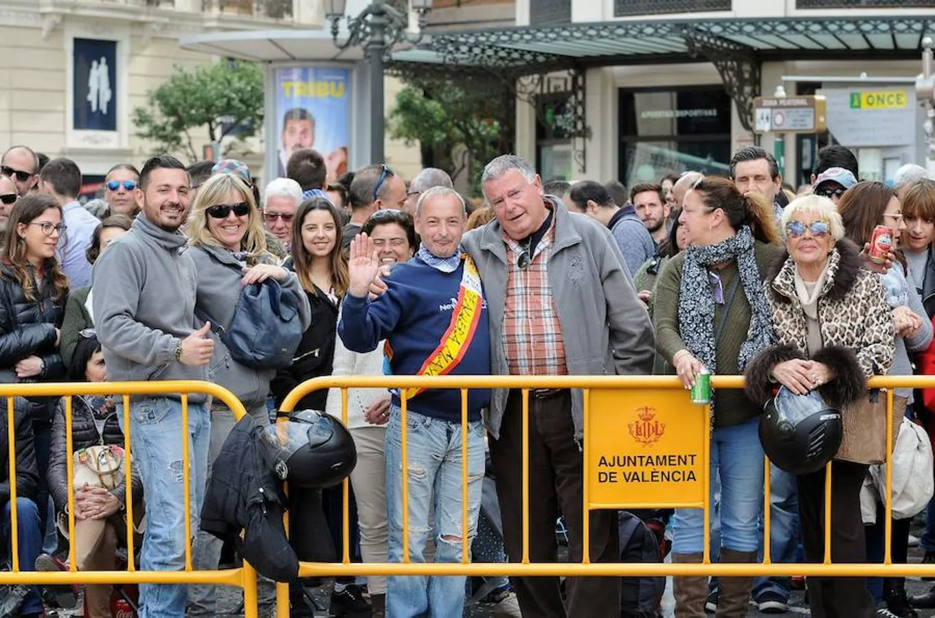 Fotos: Búscate en las mascletà del 13 de marzo a cargo de Pirotecnia Crespo de Alzira
