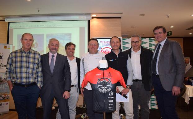 Presentación de la Mitic Bike en El Corte Inglés Avenida de Francia.