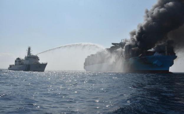 Incendio en el buque Maersk Honam. 