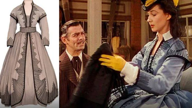 Vivien Leigh ('Lo que el viento se llevó') | El conjunto gris con apliques en negro, compuesto por una falda y una chaqueta, que Vivien Leigh llevó en 'Lo que el viento se llevó' (1939), filme en el que encarnó su mítico papel de Escarlata O'Hara, fue vendido en 2015 en la casa de subastas Heritage, en Beverly Hills, por 137.000 dólares. Curiosamente, el vestido fue adquirido en los años 60 por tan solo 20 dólares por un coleccionista americano quien visitó una empresa de vestuario y se encontró con la pieza en el suelo a punto de ser tirado a la basura.