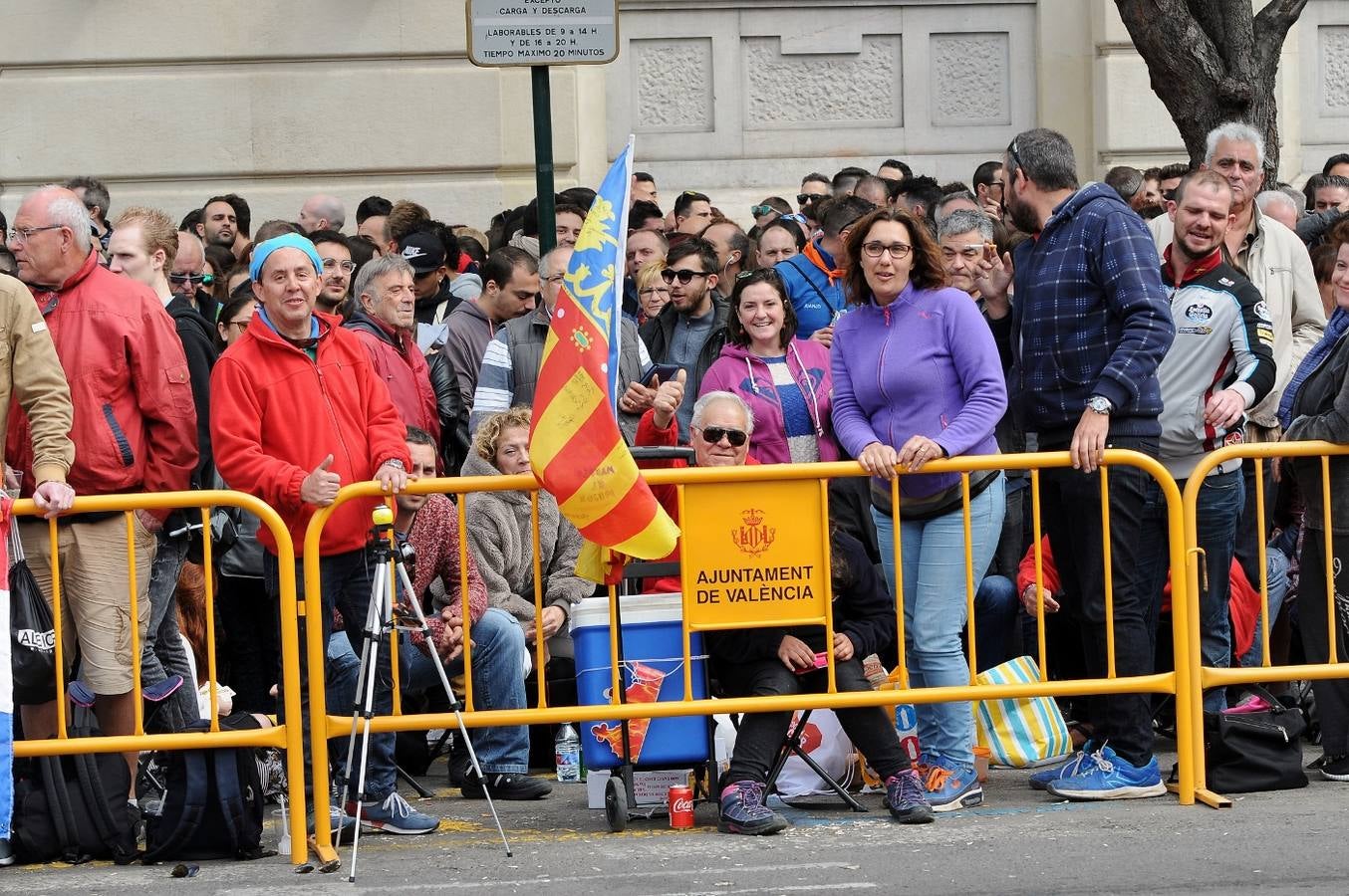 Fotos: Búscate en la mascletà del 15 de marzo de Ricardo Caballer (Ricasa)