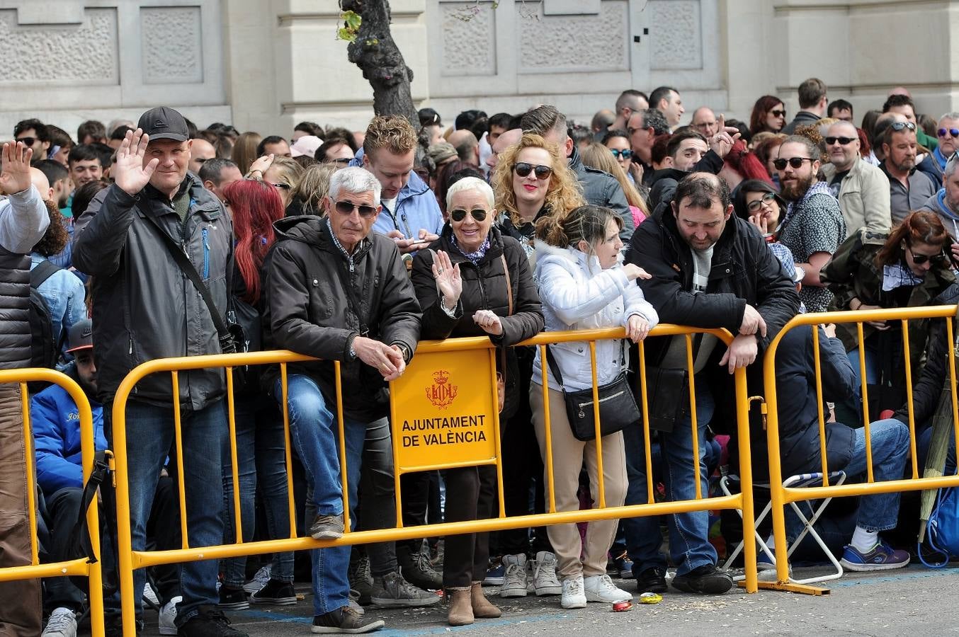 Fotos: Búscate en la mascletà del 15 de marzo de Ricardo Caballer (Ricasa)