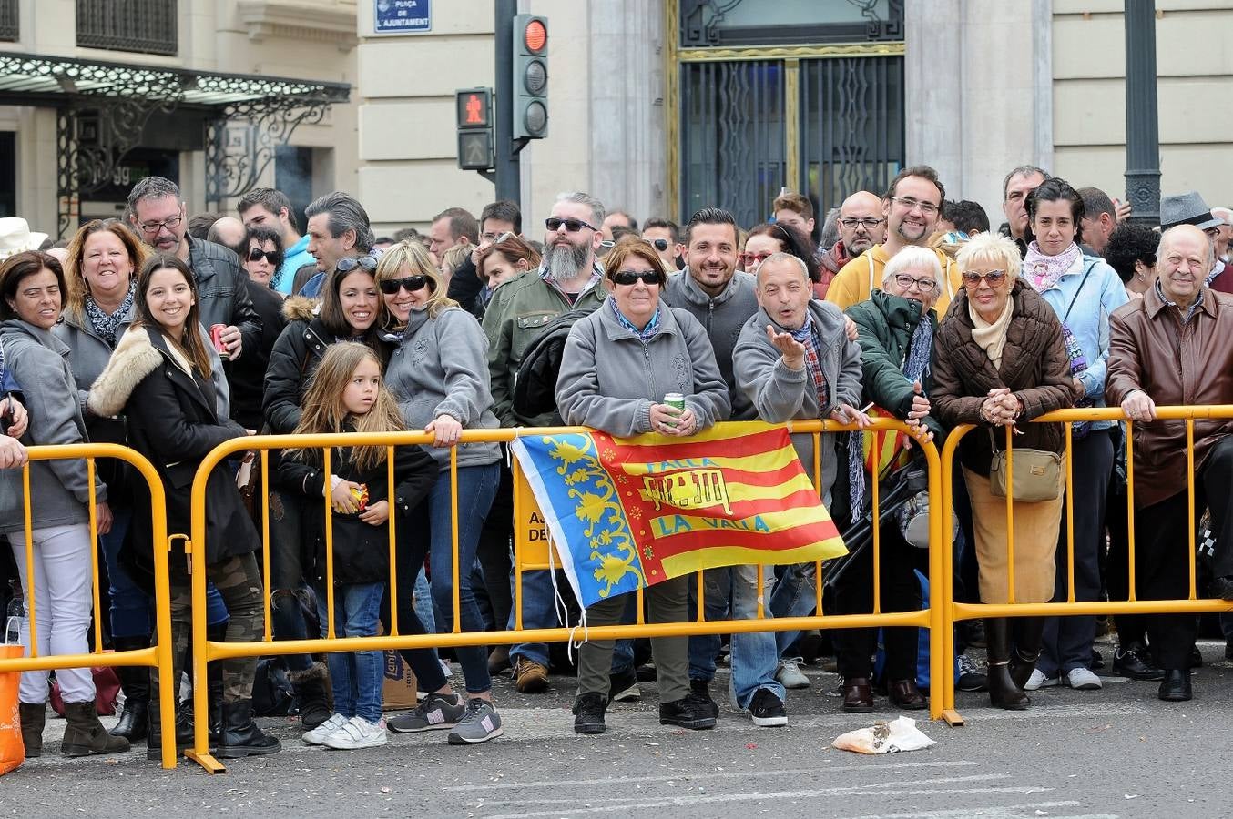 Fotos: Búscate en la mascletà del 15 de marzo de Ricardo Caballer (Ricasa)