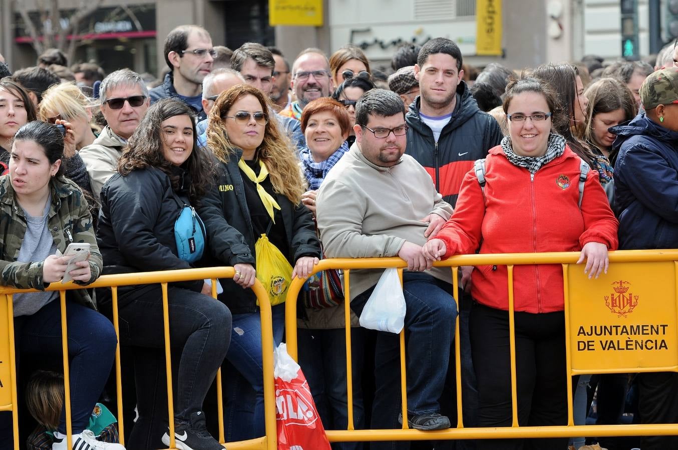 Fotos: Búscate en la mascletà del 15 de marzo de Ricardo Caballer (Ricasa)