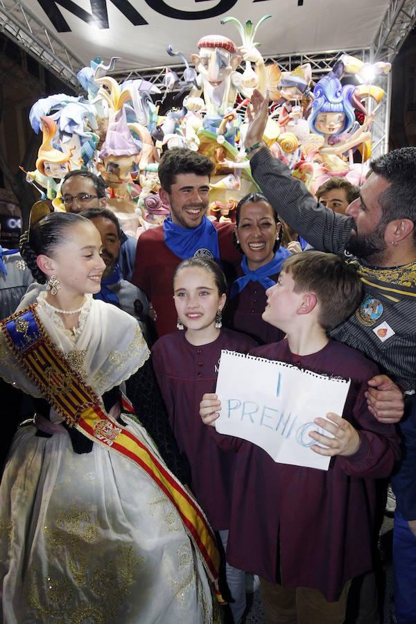 La comisión del Eixample consigue el oro de la máxima categoría con la obra de Iván Tortaja que lleva por lema 'Mira dentro'.