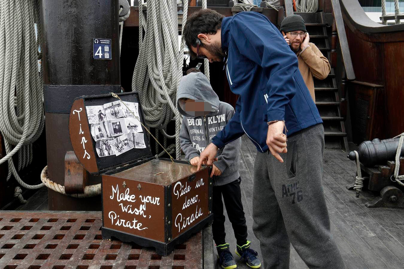 El Galeón Andalucía, atracado en el Veles e Vents-La Marina de Valencia, puede ser visitado los días 15 al 19 de marzo de 10 a 19 horas. La entrada es de seis euros por adulto y de tres para niños de entre 5 y 10 años.