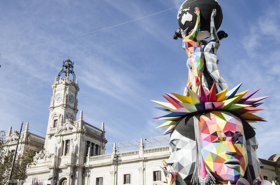 Artistas: José Latorre y Gabriel Sanz, con el diseño de Okuda