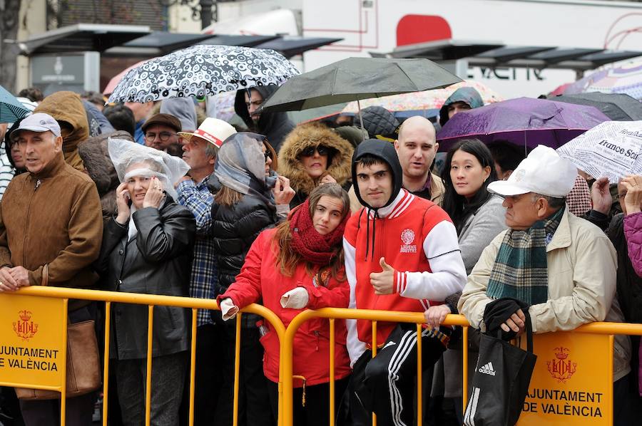 Fotos: Búscate en la mascletà de hoy