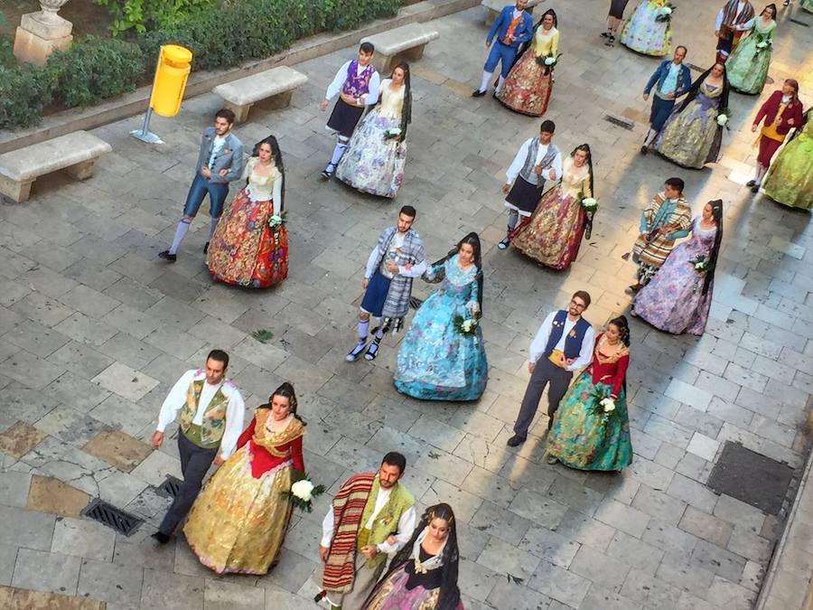 Fotos: Segundo día de la Ofrenda de flores a la Virgen de los Desamparados