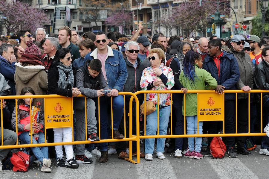 Fotos: Búscate en la mascletà del 19 de marzo de las Fallas 2018