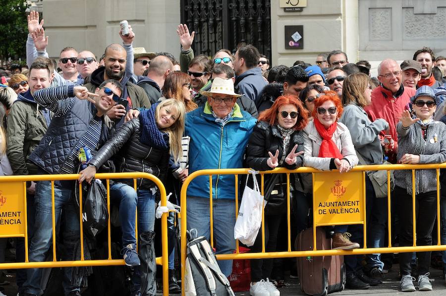 Fotos: Búscate en la mascletà del 19 de marzo de las Fallas 2018