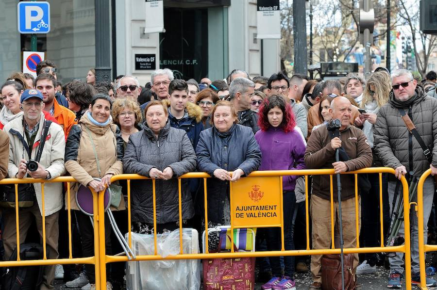 Fotos: Búscate en la mascletà del 19 de marzo de las Fallas 2018