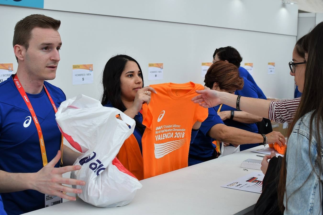 Fotos: Feria del corredor del Mundial de Medio Maratón en Valencia