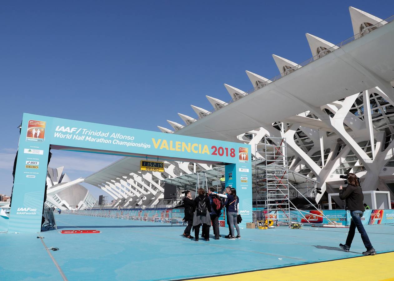 Fotos: Feria del corredor del Mundial de Medio Maratón en Valencia