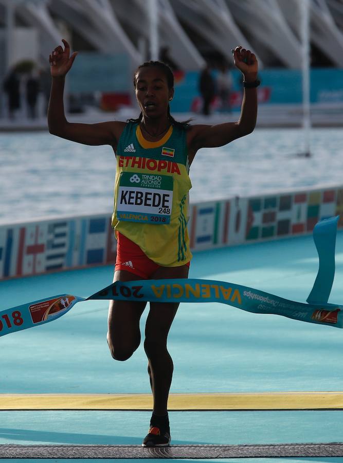 Fotos: Todas las fotos de la carrera Media maratón valencia 2018