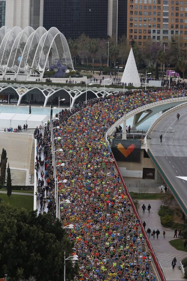 Fotos: Todas las fotos de la carrera Media maratón valencia 2018