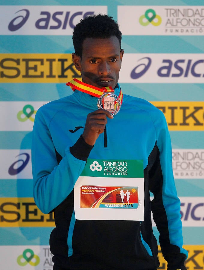 Fotos: Todas las fotos de la carrera Media maratón valencia 2018